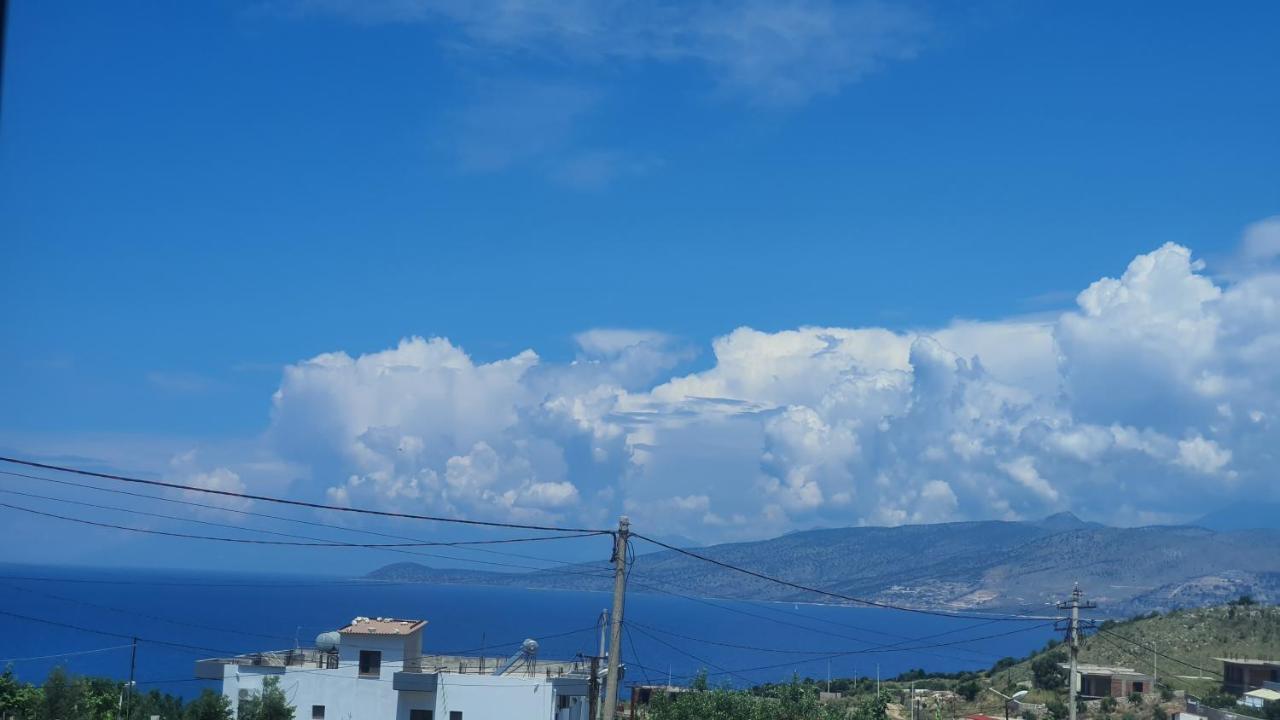 Mihal Suites Sarandë Exterior foto